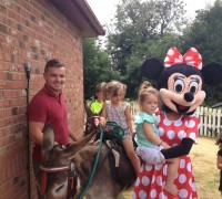 Paddy meets Minnie Mouse